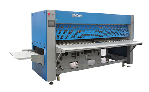 我司水洗廠設備中的折疊機 我司水洗廠設備中的折疊機